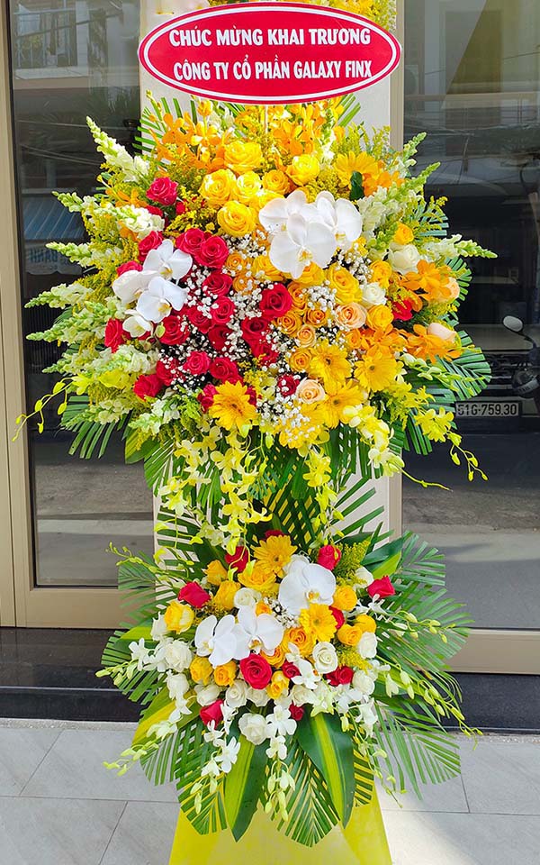 hoa khai trương quận 5