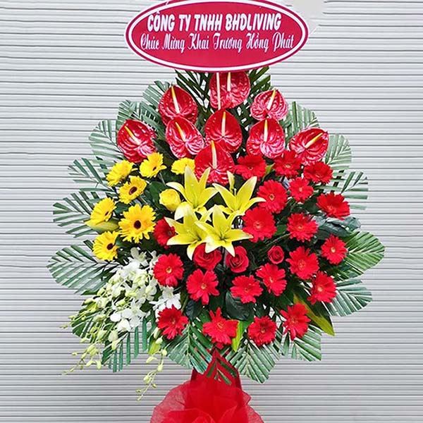 Kệ hoa khai trương quận Tân Phú