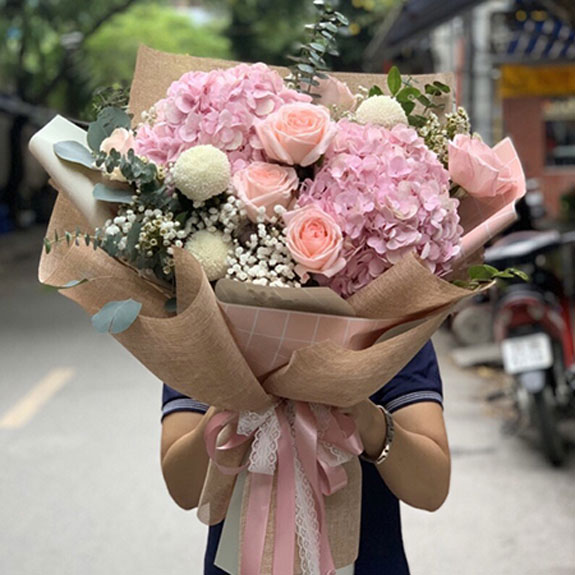 Hoa cẩm tú cầu hồng
