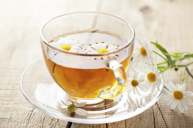 Hoa được phơi khô làm trà hoa cúc
