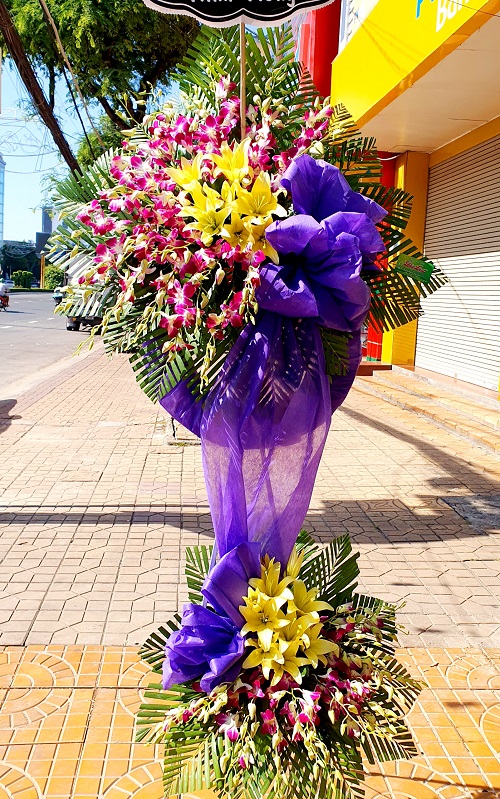 vòng hoa lan đám tang hà nội