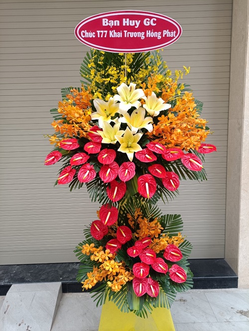 kệ hoa khai trương tại tiệm hoa tươi hồng lĩnh