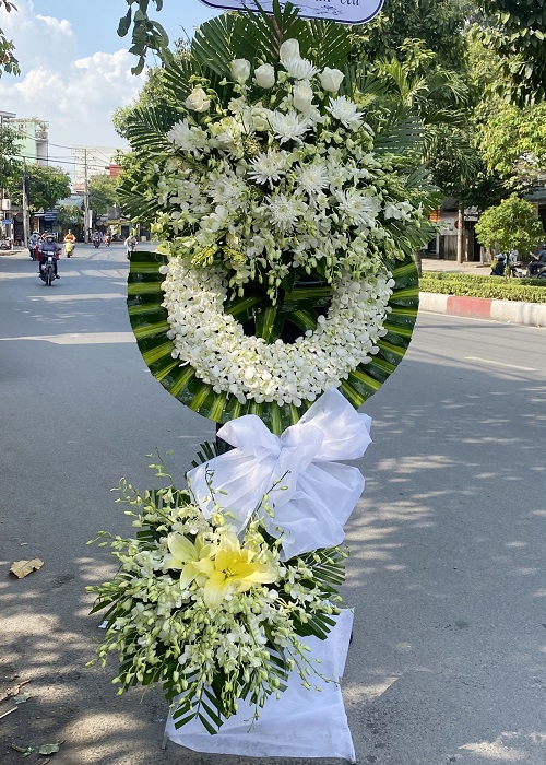 tiệm hoa tươi yên thủy hòa bình