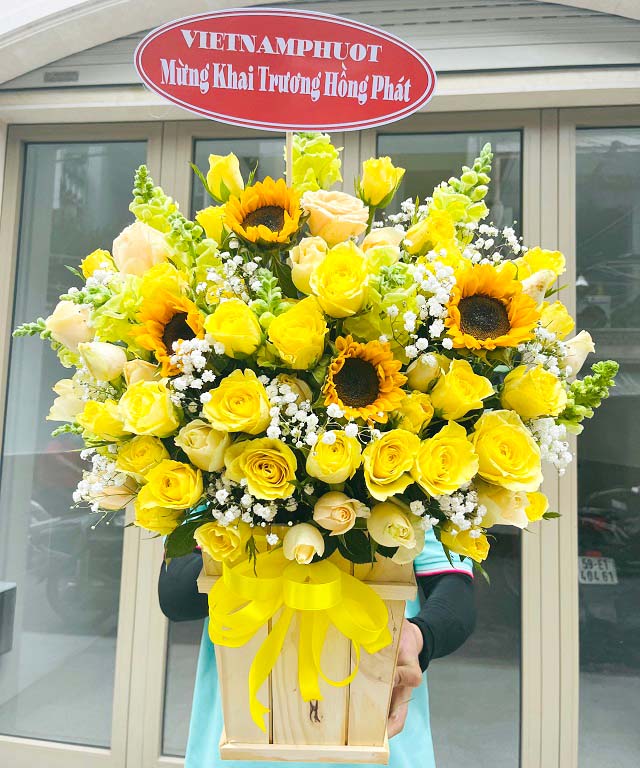 lẵng hoa đẹp chúc mừng