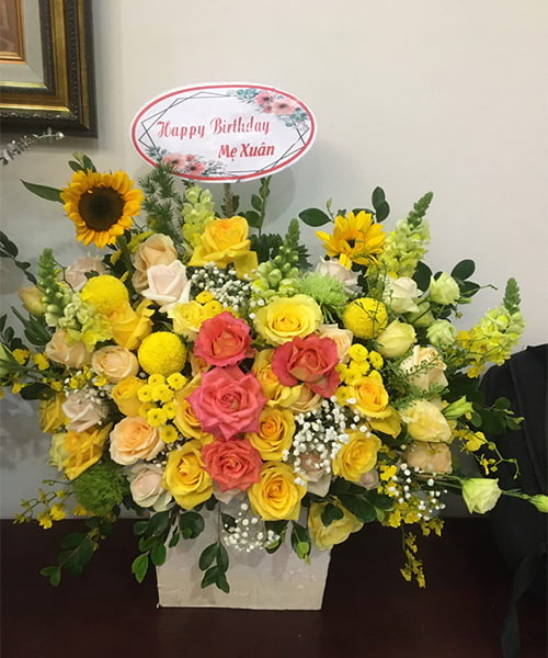 Lẵng hoa sinh nhật tại shop hoa tươi Tuy Phước Bình Định |