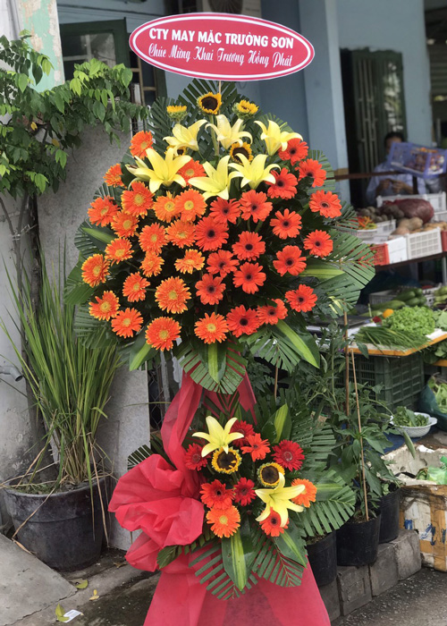 Lẵng hoa chúc mừng tại shop hoa tươi Bình Long Bình Phước