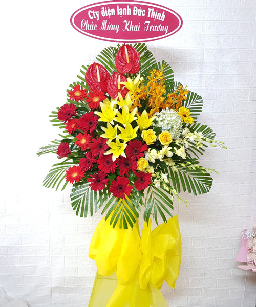 Lẵng hoa chúc mừng tại shop hoa tươi Bù Gia Mập Bình Phước