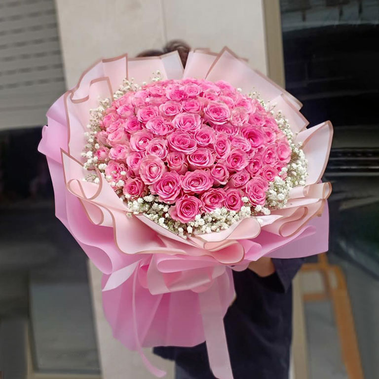 Bó hoa hồng phấn