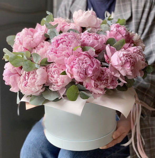 Lẵng hoa mẫu đơn cửa hàng hoa tươi tại Nam Định