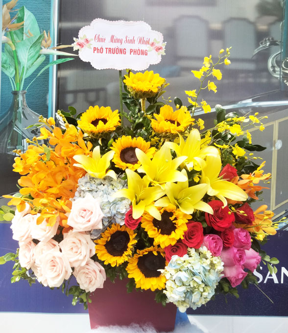 Giỏ hoa sinh nhật tại Hoa tươi Quảng Nam