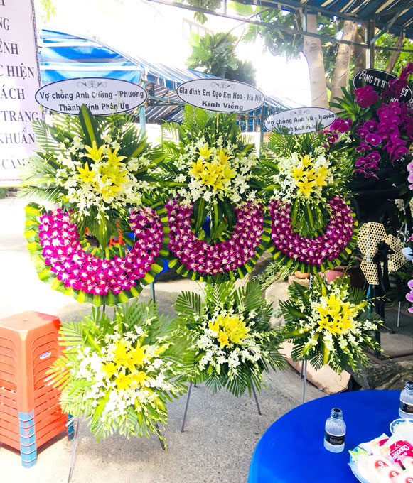 Hoa viếng đám tang Cửa hàng hoa tươi Thái Nguyên