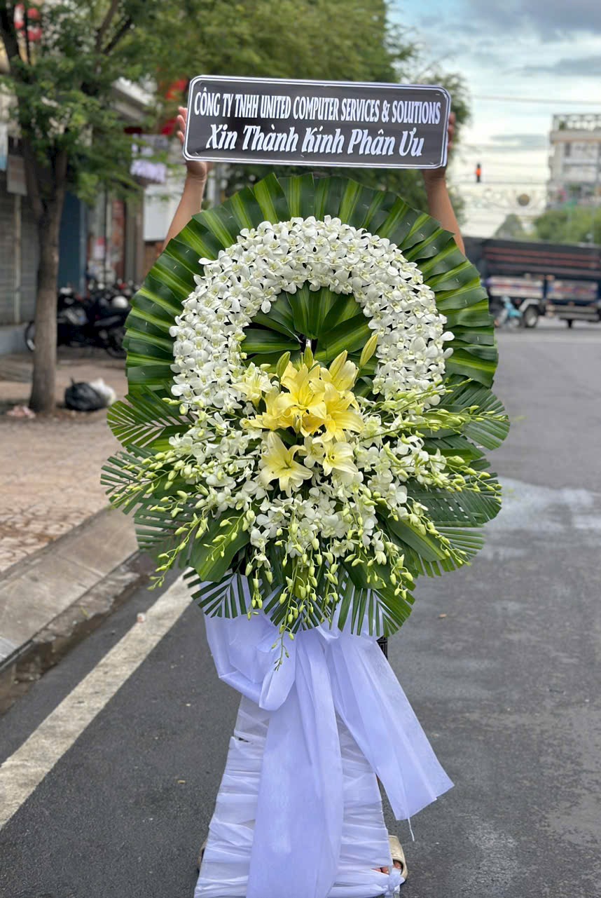 vong hoa tang le