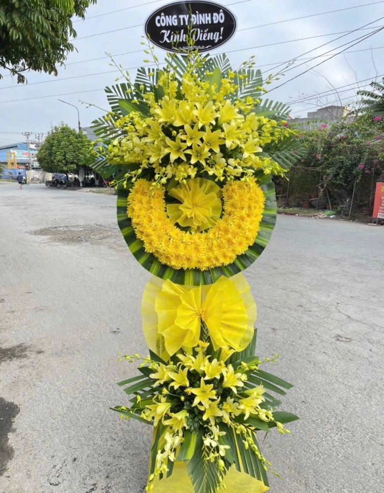 vong hoa tang le